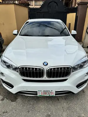 2016 BMW X6 xDrive35i Coupe 4x4 (3.0L 6cyl 8A)