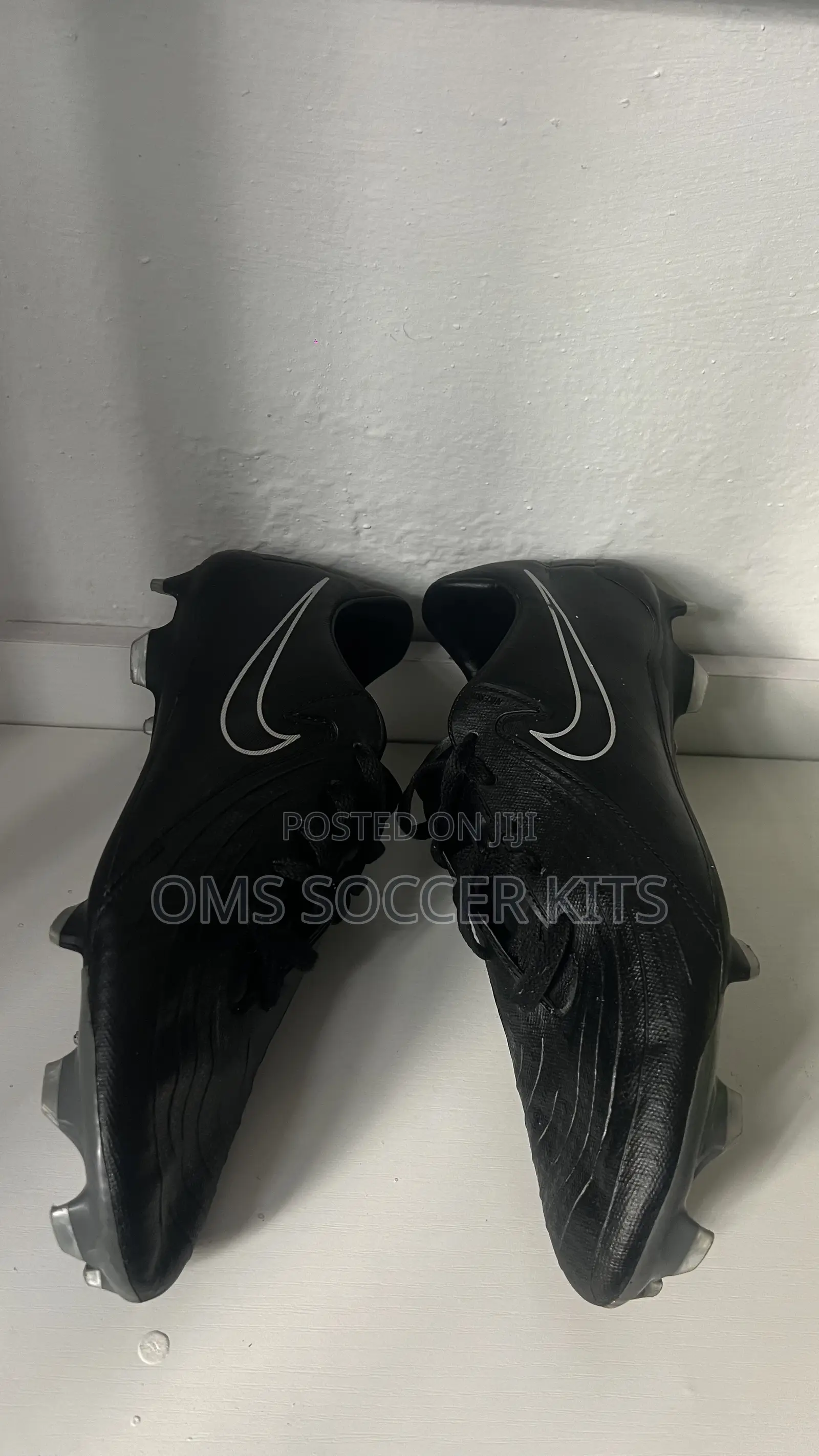 Original Foreign Used Nike Phantom (42/43)