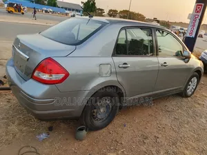 Nissan Versa 2008 Gray