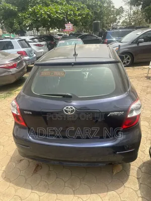 Toyota Matrix 2010 Blue