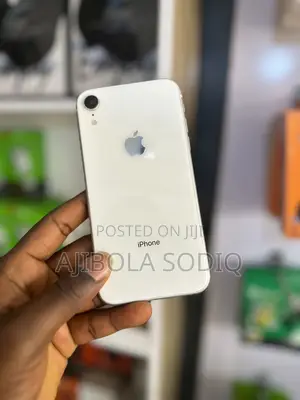 Apple iPhone XR 256 GB White