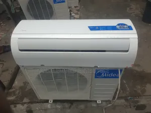 1.5hp Midea Split Unit Air Conditioner Factory Fitted and Working