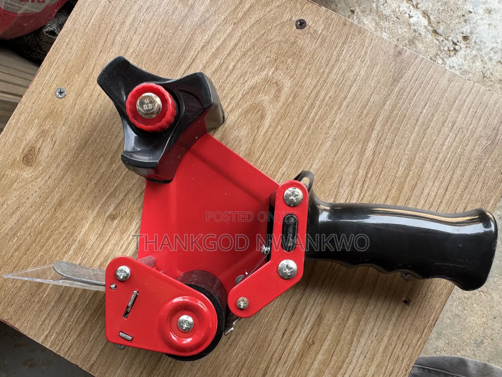 Tape Dispenser