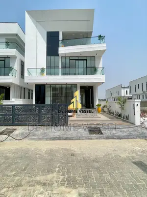 5bdrm Duplex in Lekki for sale
