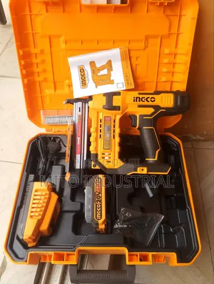 20v Lithium-Ion Cordless Brick Nailer Kit