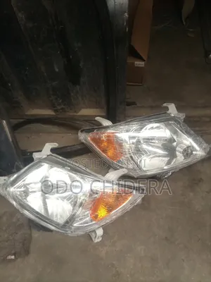 Head Lamp Hilux 2010