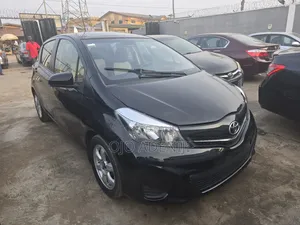 Toyota Yaris 2012 Black