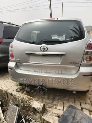 Toyota Verso 2011 Silver
