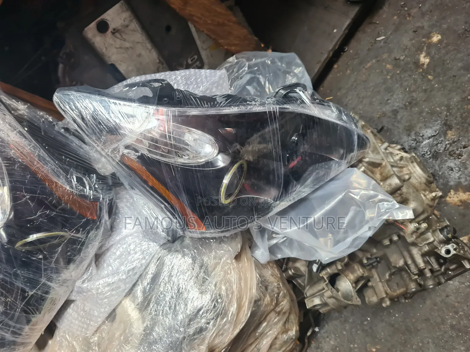 Headlight Rx350 2005