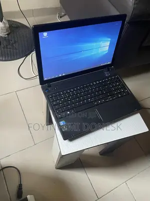 Laptop Acer Aspire 5742 4GB Intel Core i3 SSD 320GB