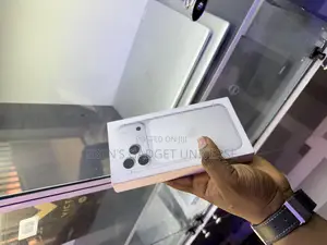 New Apple iPhone 17 Pro Max 256 GB Silver