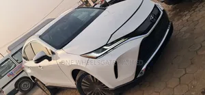 Toyota Venza 2023 White
