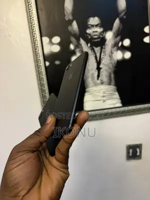 Apple iPhone 7 32 GB Black