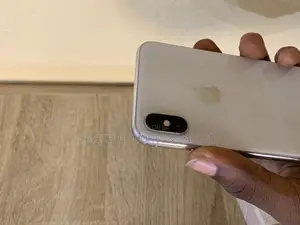 Apple iPhone X 64 GB White