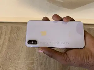 Apple iPhone X 64 GB White