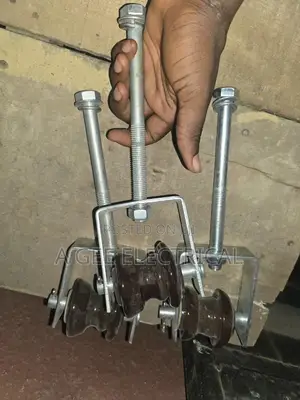 Complete D Iron