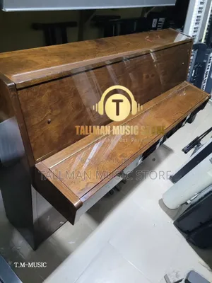 Yamaha C108 Upright Piano