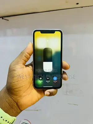 Apple iPhone XR 128 GB White