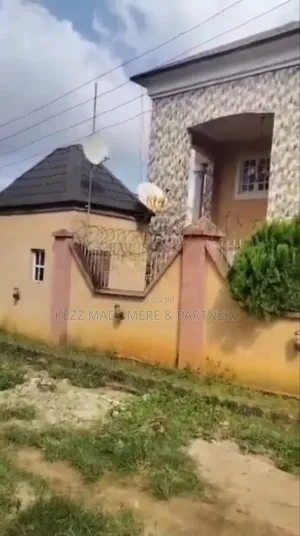 5bdrm Duplex in Umuobia Housing for sale