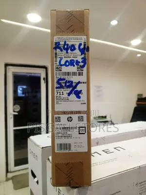 New Laptop HP 240 8GB Intel Core 3 SSD 512GB
