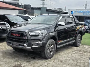 Toyota Hilux 2016 Black