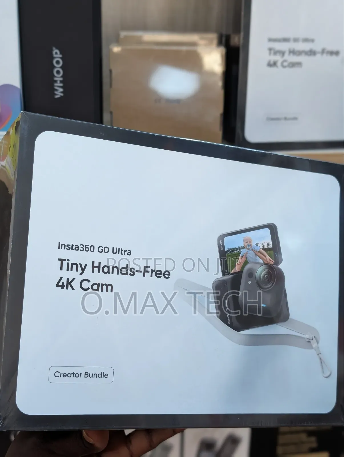 Insta360 Go Ultra Creator Bundle - Small 4k Vlogging Camera