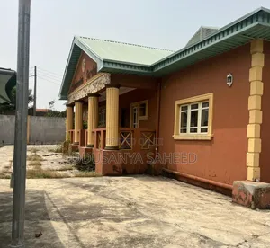 6bdrm Bungalow in Obalaide, Ibeshe for rent