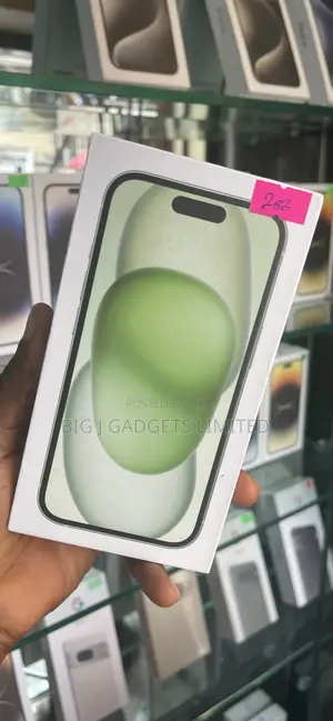 New Apple iPhone 15 256 GB Green