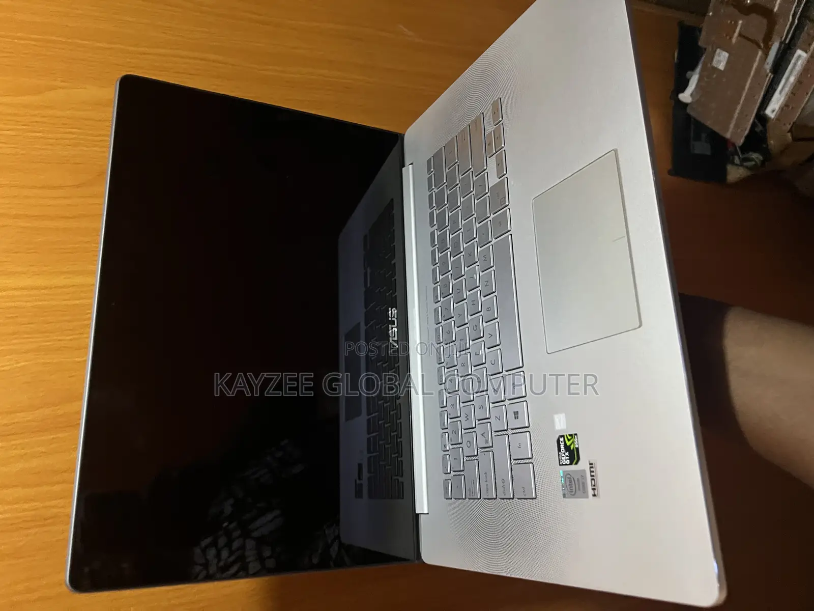 Laptop Asus 8GB Intel Core i7 SSD 256GB