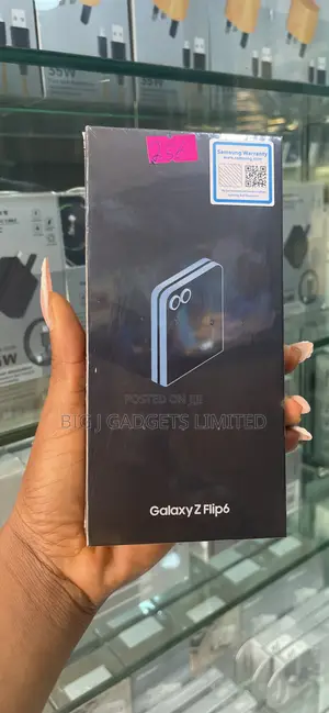 New Samsung Galaxy Z Flip6 256 GB Blue