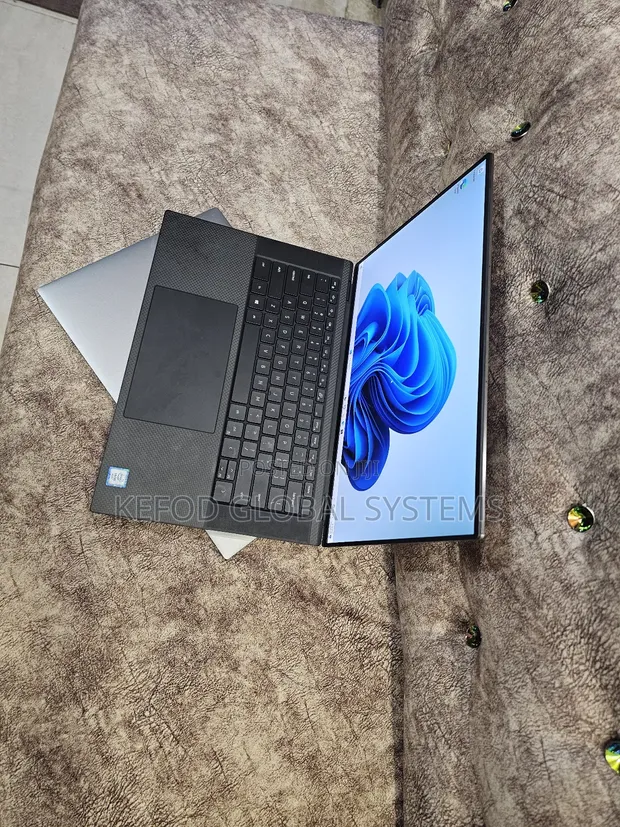Laptop Dell Precision 5550 32GB Intel Xeon SSD 512GB - KEFOD