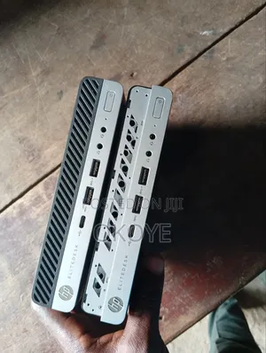 Desktop Computer HP EliteDesk 705 4GB AMD Ryzen 5 SSD 256GB