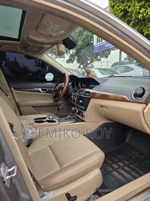Mercedes-Benz C300 2013 Silver