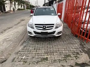 Mercedes-Benz GLK-Class 350 SUV 2013 White
