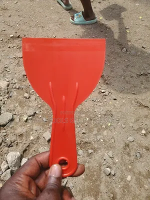 Industrial Rubber Scraper 4"