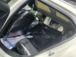 Mercedes-Benz GLA 250 2016 White