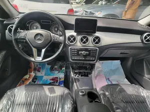 Mercedes-Benz GLA 250 2016 White