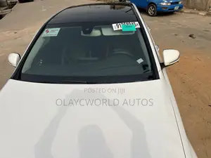 Mercedes-Benz C300 2015 White