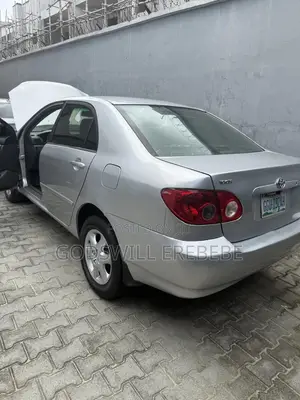 Toyota Corolla Sedan 2003 Silver