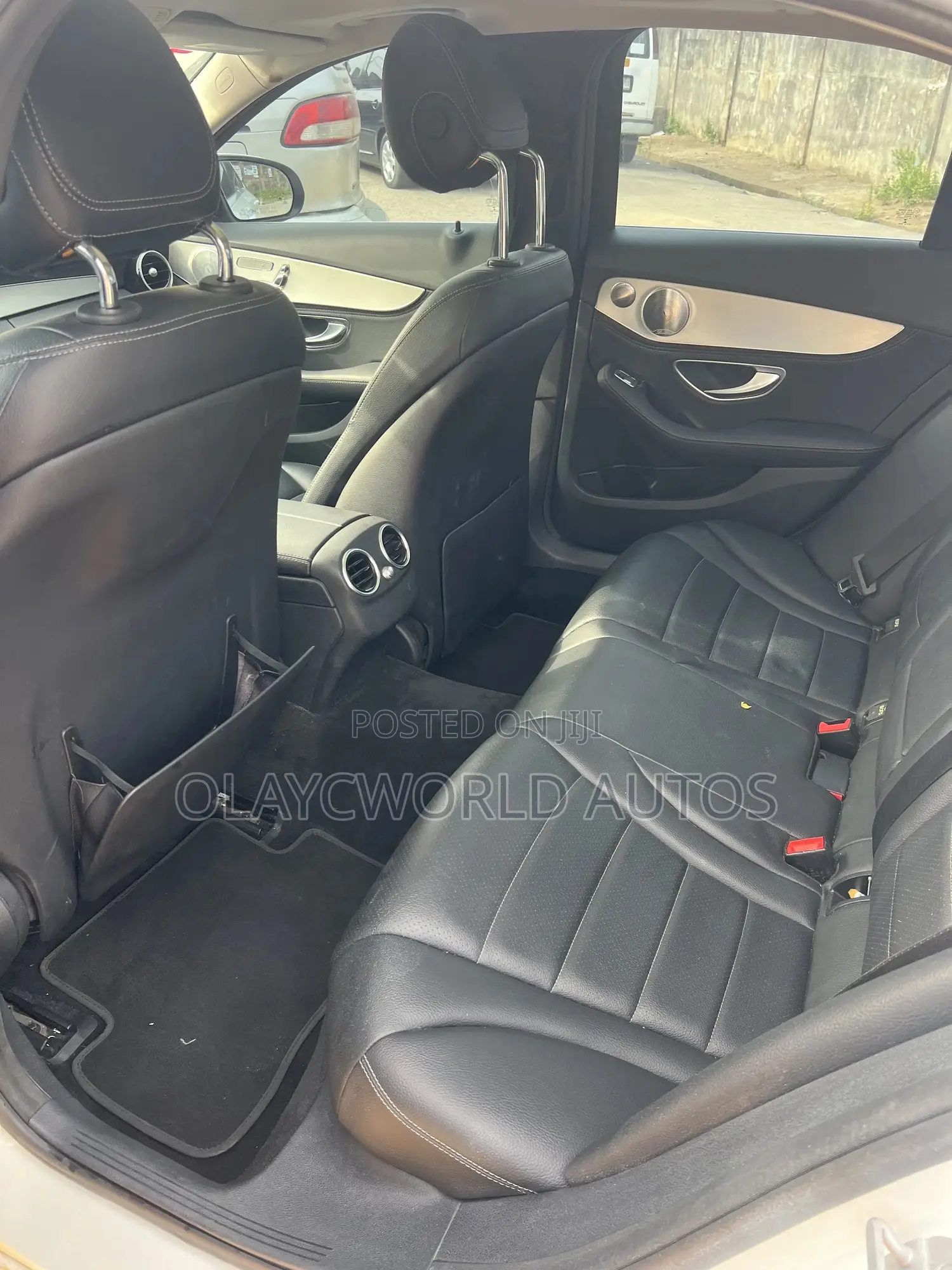 Mercedes-Benz C300 2015 White