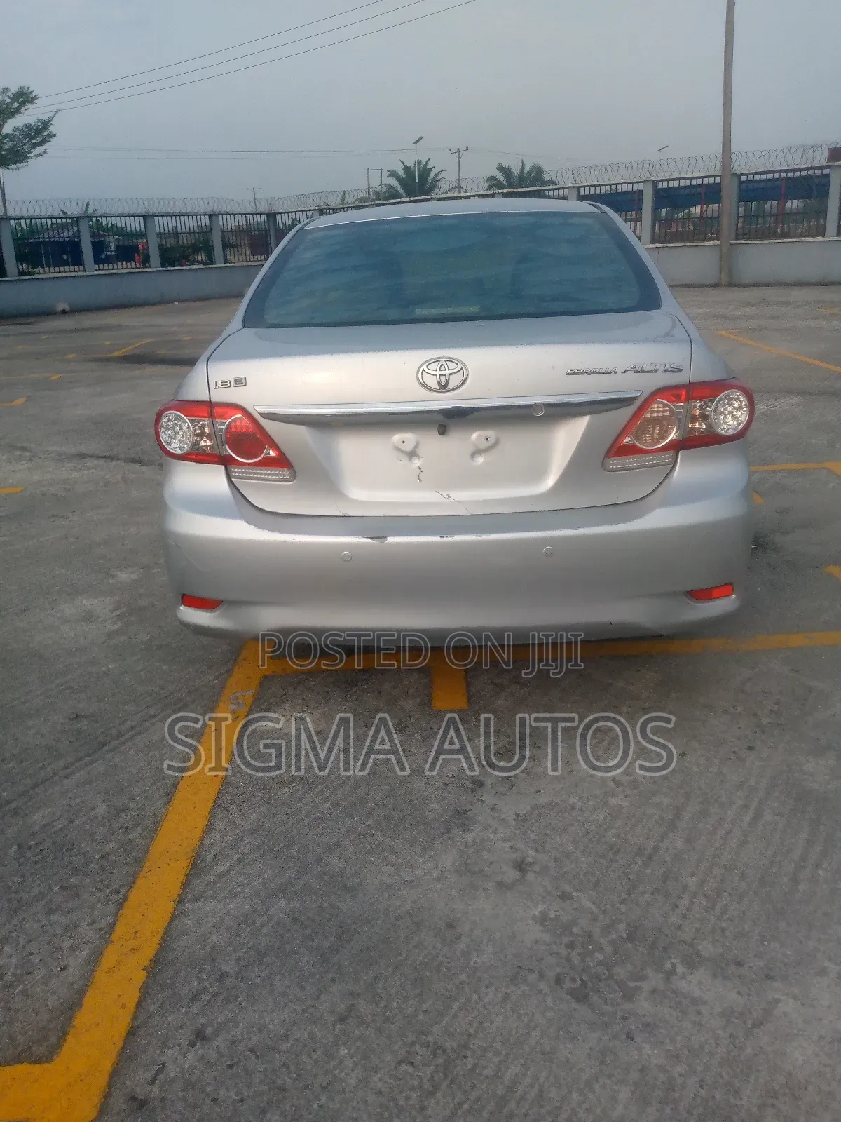 Toyota Corolla 2013 Silver