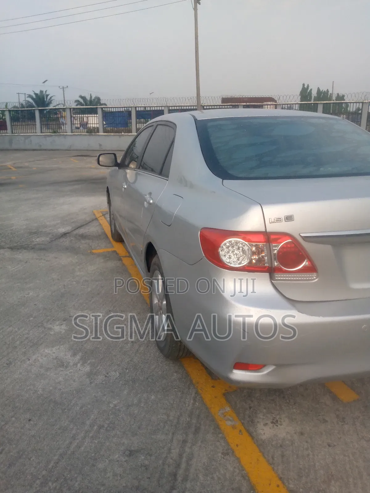 Toyota Corolla 2013 Silver