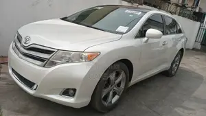 Toyota Venza 2011 White