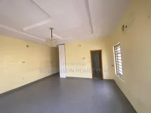 5bdrm Duplex in Ikota Villa Estate for rent