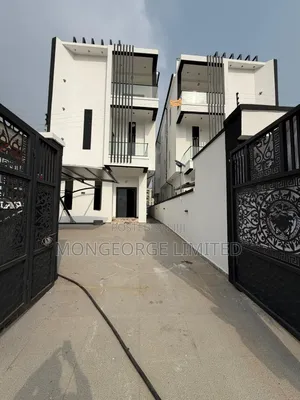 5bdrm Duplex in Ikota for sale