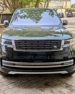 Land Rover Range Rover Vogue 2023 Black