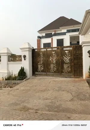 6bdrm Duplex in Guzape District for sale