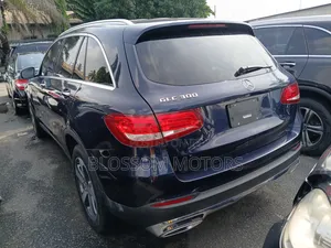 Mercedes-Benz GLC-Class 2017 Blue
