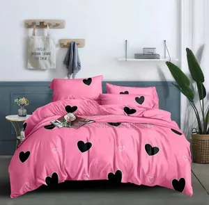 6× 7 Size Bedsheet With 4 Pillows