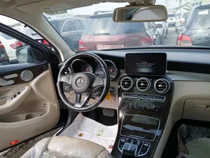Mercedes-Benz GLC-Class 2017 Black